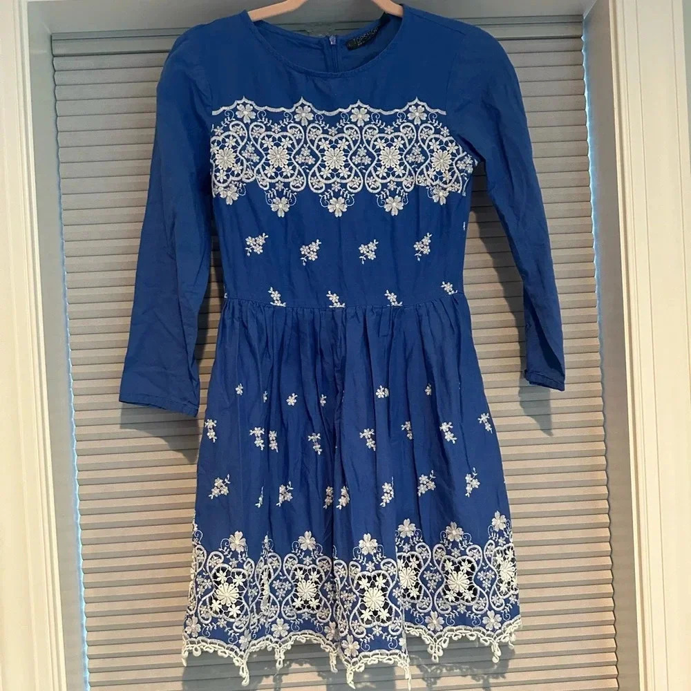 Topshop blue dress with white embroidery G-6